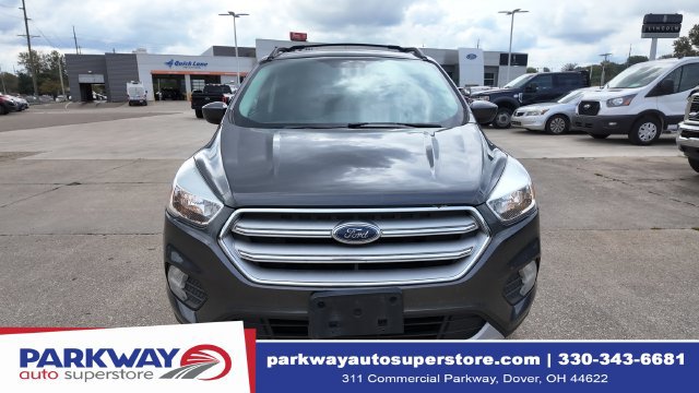 Used 2018 Ford Escape SE w/ SE Sync 3 Package AWD/4WD image 2