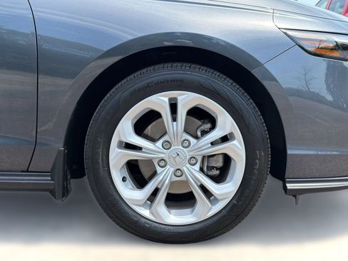 Used 2025 Honda Accord LX image 13