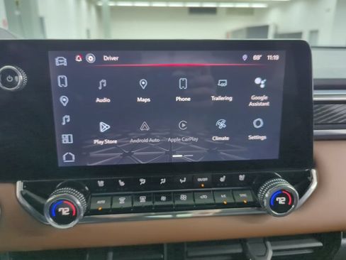 Used 2023 GMC Canyon AT4 w/ AT4 Premium Package AWD/4WD image 17