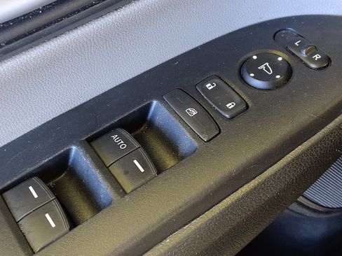 Used 2019 Honda CR-V LX image 27