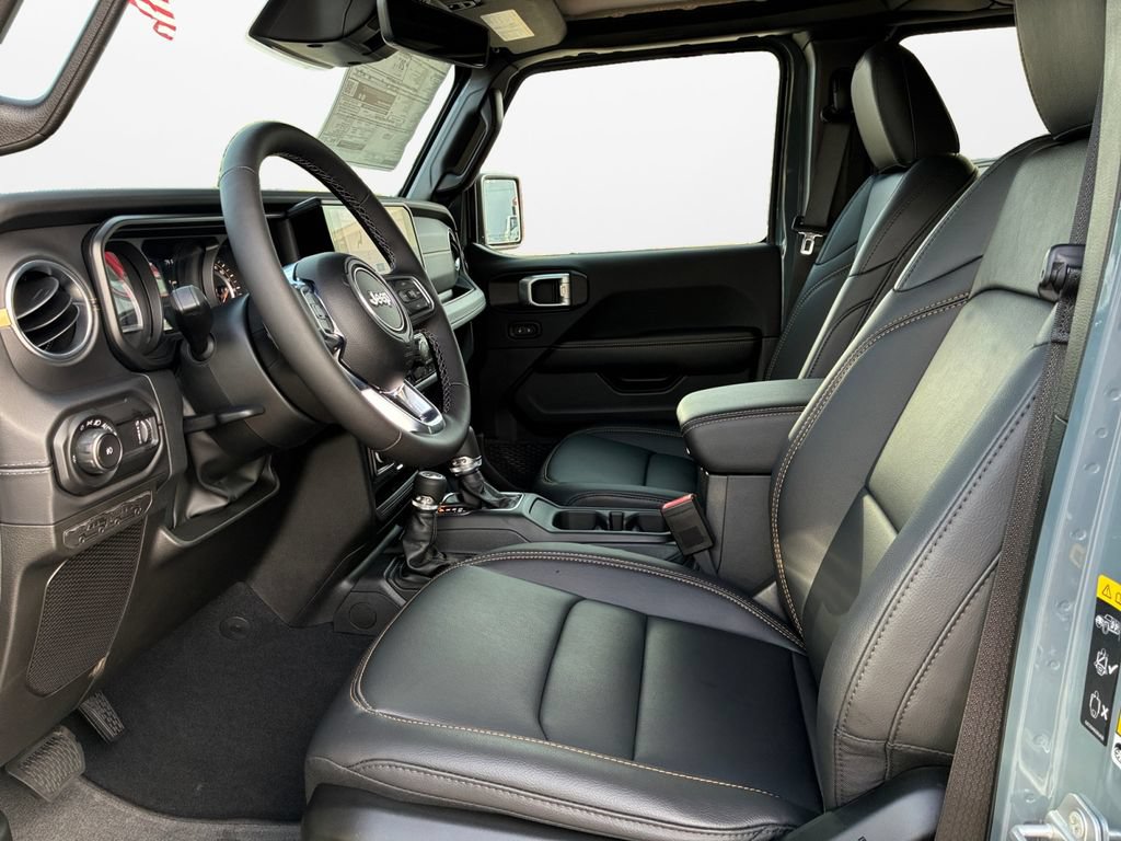 New 2026 Jeep Wrangler Unlimited Sahara AWD/4WD image 19