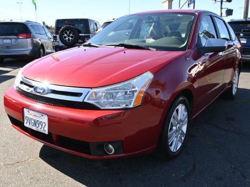 Used 2011 Ford Focus SEL w/ 301A Rapid Spec Order Code FWD image 4