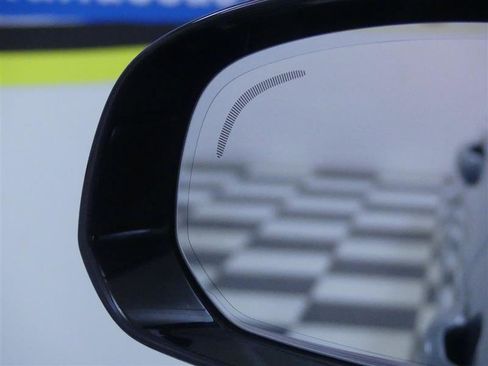 Used 2023 Volvo XC60 B5 Plus w/ Climate Package image 28