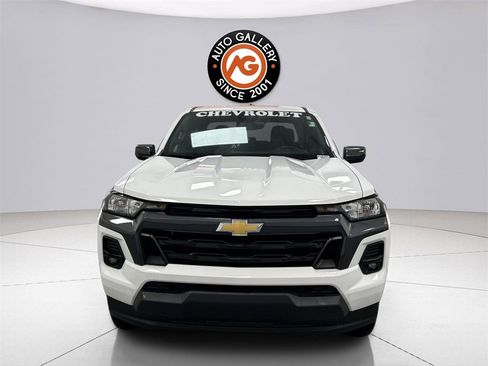 Used 2023 Chevrolet Colorado LT w/ LT Convenience Package image 2