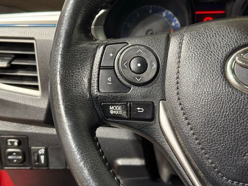 Used 2014 Toyota Corolla S image 22