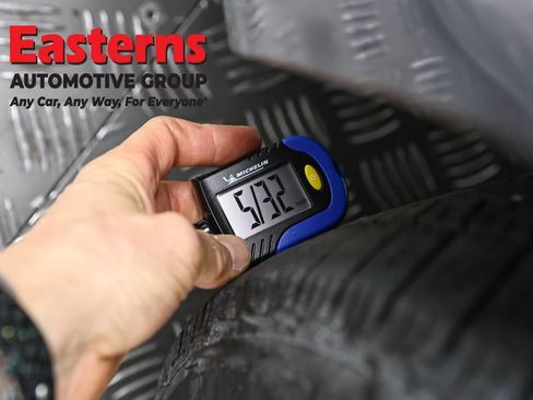 Used 2020 Volkswagen Jetta SE w/ SE Cold Weather Package image 27