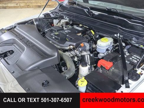 Used 2024 RAM 3500 Tradesman w/ Chrome Appearance Group AWD/4WD image 21