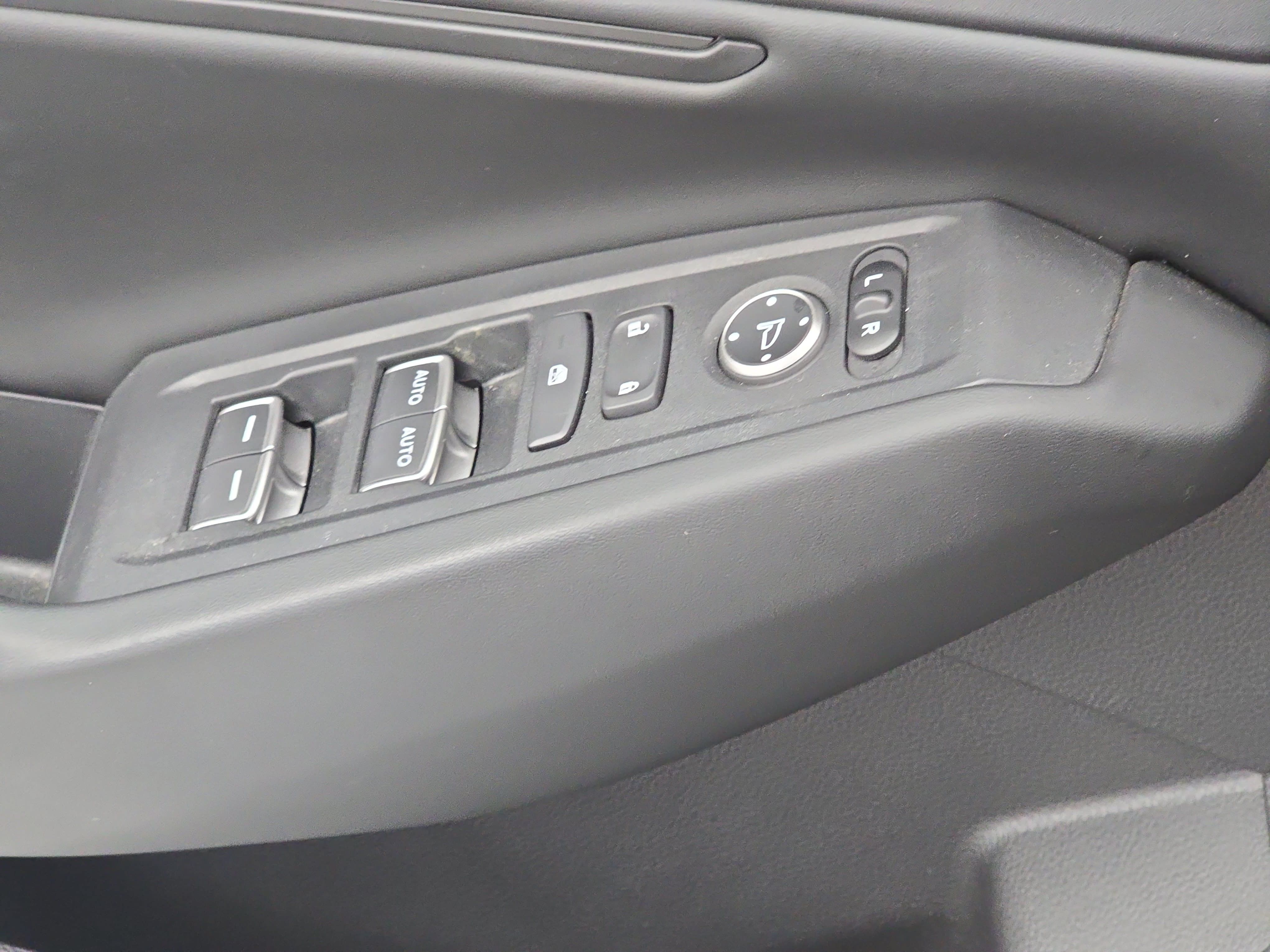 Certified 2024 Honda Accord EX image 25