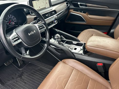 Used 2022 Kia Telluride SX w/ SX Prestige Package image 7