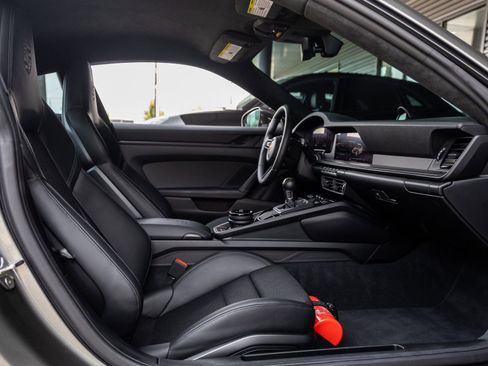 Certified 2025 Porsche 911 GT3 image 45