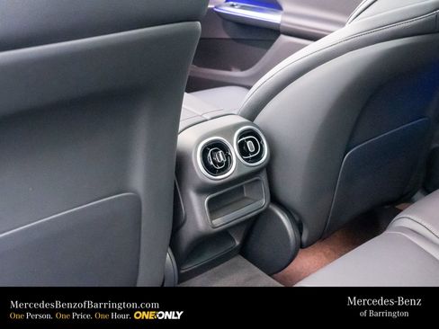 New 2026 Mercedes-Benz GLC 300 4MATIC image 19