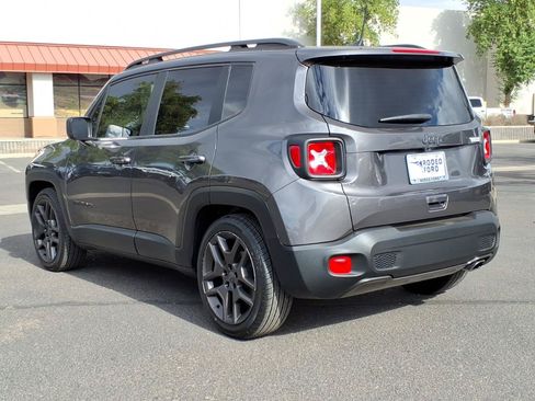 Used 2021 Jeep Renegade Latitude w/ Convenience Group FWD image 3