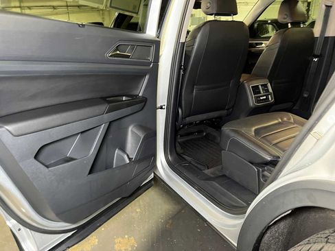 Used 2019 Volkswagen Atlas SEL Premium AWD/4WD image 18