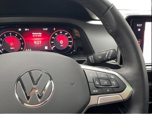 Used 2026 Volkswagen Atlas Cross Sport SEL R-Line AWD/4WD image 42