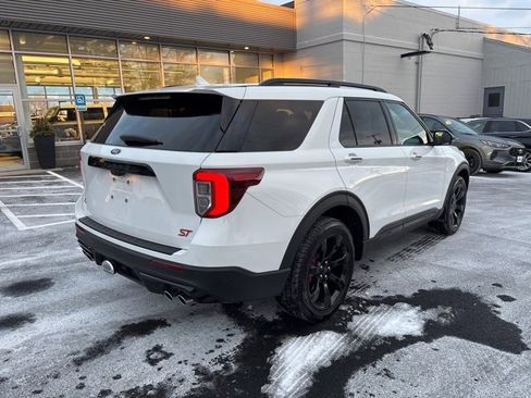 Used 2023 Ford Explorer ST w/ Equipment Group 401A image 3