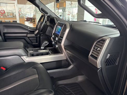 Used 2020 Ford F150 Platinum image 34