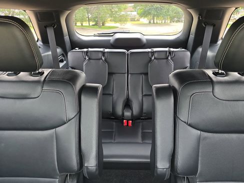 Used 2023 Ford Explorer ST w/ Equipment Group 401A AWD/4WD image 23