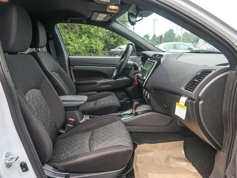 New 2025 Mitsubishi Outlander Sport AWD image 19