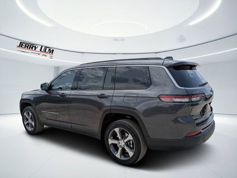 New 2026 Jeep Grand Cherokee L Limited w/ Luxury Tech Group II AWD/4WD image 5
