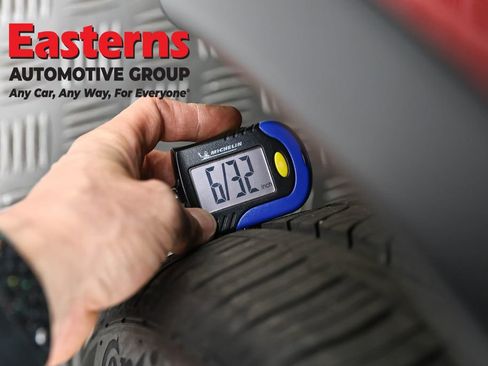 Used 2021 Tesla Model Y Long Range image 26