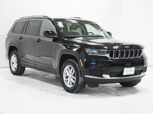 Used 2022 Jeep Grand Cherokee L Laredo w/ Luxury Tech Group I image 4