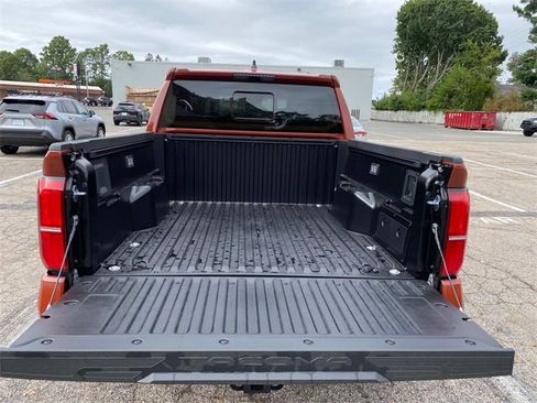 New 2025 Toyota Tacoma TRD Off-Road image 5