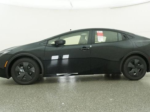 New 2026 Toyota Prius LE image 19