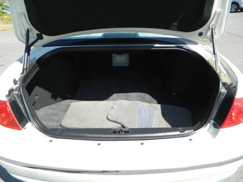 Used 2005 Kia Amanti image 10