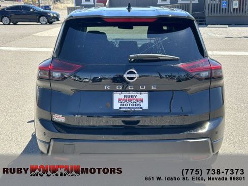 Used 2025 Nissan Rogue SV FWD image 6