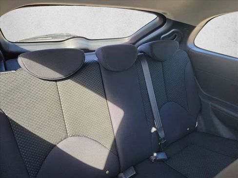 Used 2010 Hyundai Accent GS w/ Premium Pkg 3 image 15