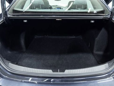 Used 2023 Chevrolet Malibu LT image 9