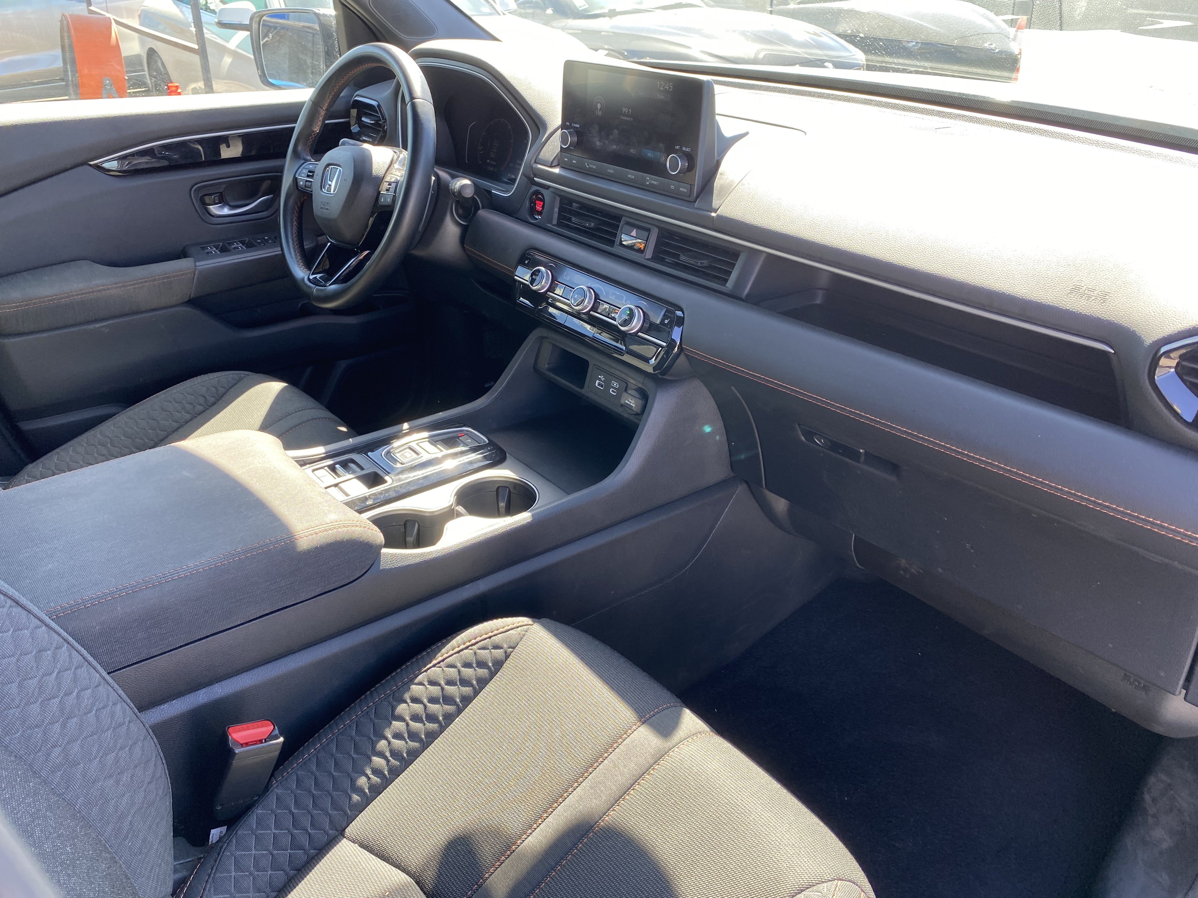Used 2025 Honda Pilot Sport image 26