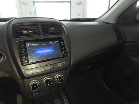 Used 2023 Mitsubishi Outlander Sport AWD image 33