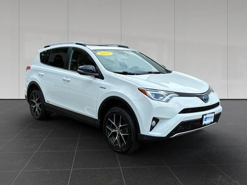 Used 2017 Toyota RAV4 SE AWD/4WD image 7