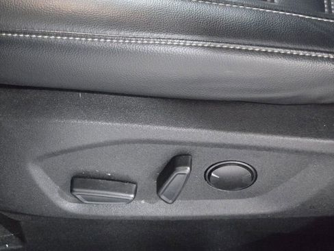 Used 2023 Ford Edge SEL image 22