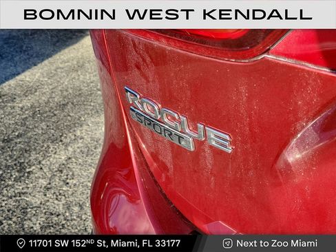 Used 2022 Nissan Rogue Sport SL w/ Premium Package image 6