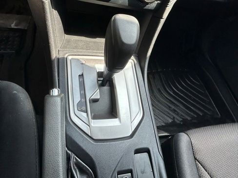 Used 2019 Subaru Crosstrek 2.0i AWD/4WD image 20