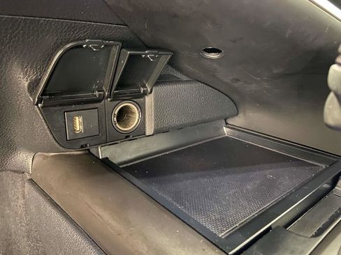 Used 2024 Toyota Camry SE image 15