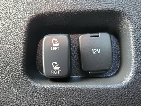 Used 2024 Ford Edge SEL w/ Convenience Package AWD/4WD image 9