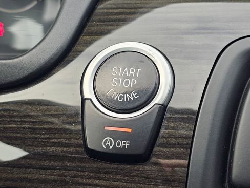 Used 2015 BMW 550i xDrive Sedan image 38