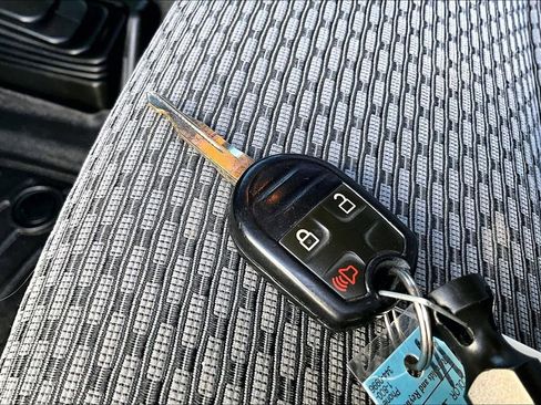 Used 2014 Ford F250 XL w/ Power Equipment Group image 10