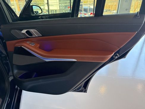 Used 2023 BMW X7 xDrive40i w/ Executive Package image 23