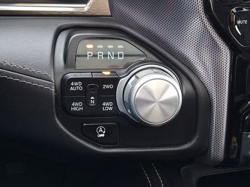 Used 2020 RAM 1500 Limited w/ Bed Utility Group image 17