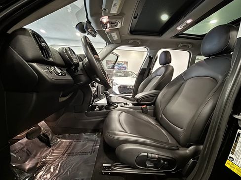 Used 2018 MINI Cooper Countryman FWD image 12