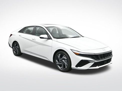 New 2026 Hyundai Elantra Limited FWD image 8