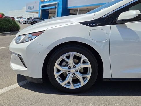Certified 2019 Chevrolet Volt Premier w/ Driver Confidence II Package FWD image 9