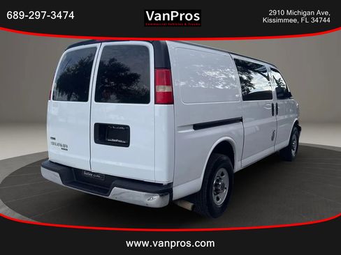 Used 2011 GMC Savana 3500 image 5