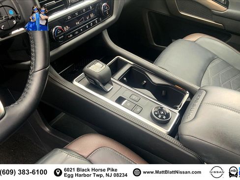 Used 2024 Nissan Pathfinder Platinum w/ Lighting Package (N93) AWD/4WD image 15