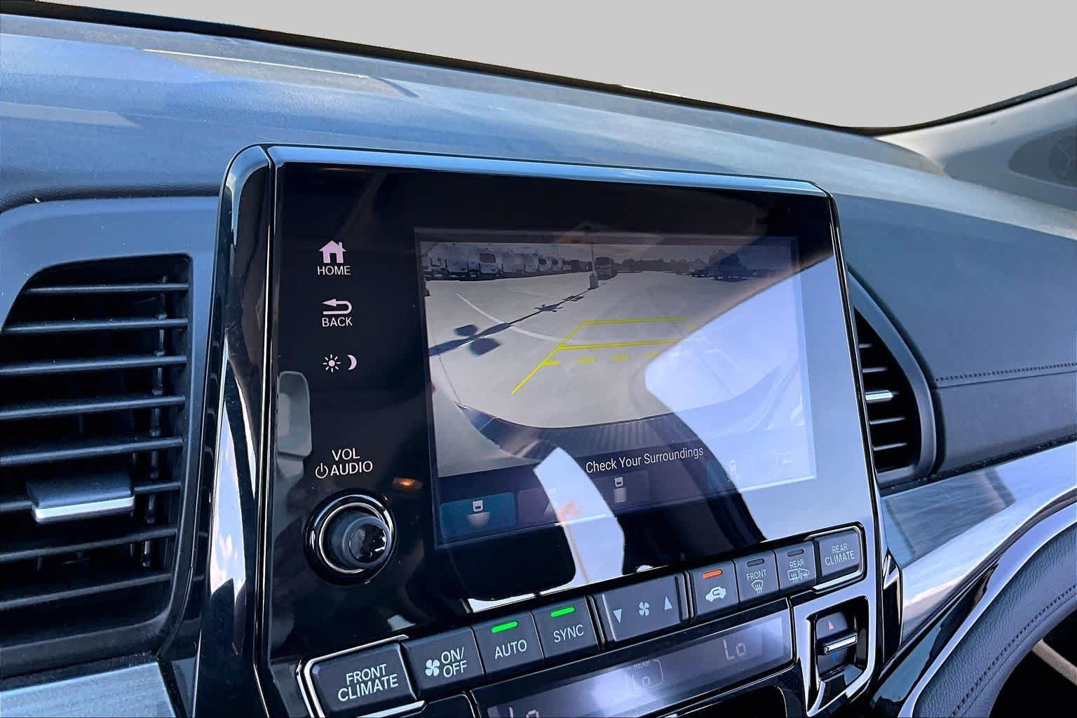 Used 2024 Honda Odyssey Elite image 23