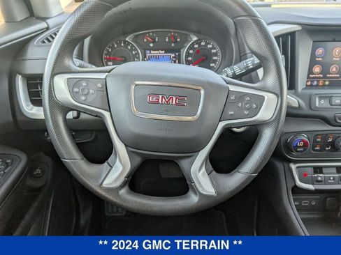 Used 2024 GMC Terrain SLE w/ Driver Convenience Package AWD/4WD image 18